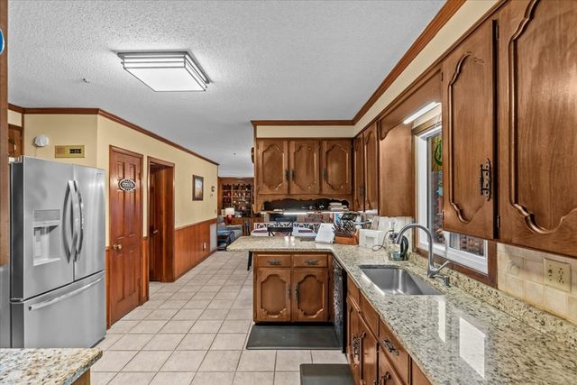 2118 Stonebridge Road, Dothan, AL 36301