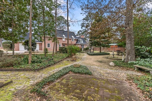 2118 Stonebridge Road, Dothan, AL 36301