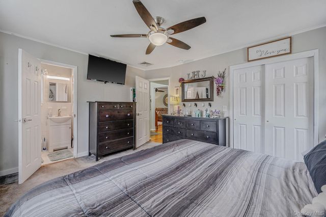535 Kime Avenue, West Islip, NY 11795