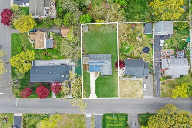 535 Kime Avenue, West Islip, NY 11795