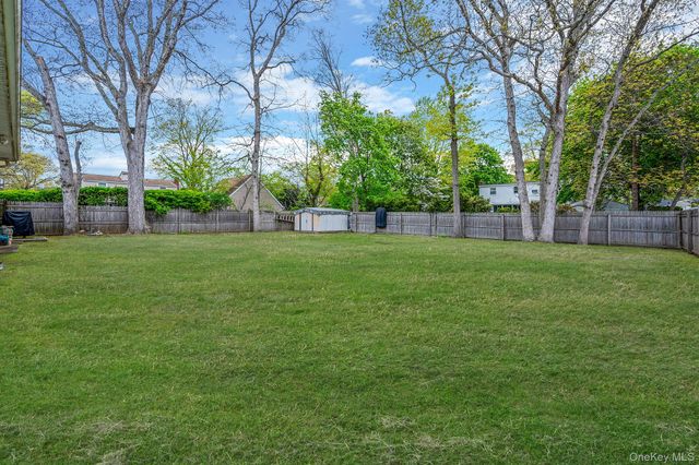 535 Kime Avenue, West Islip, NY 11795