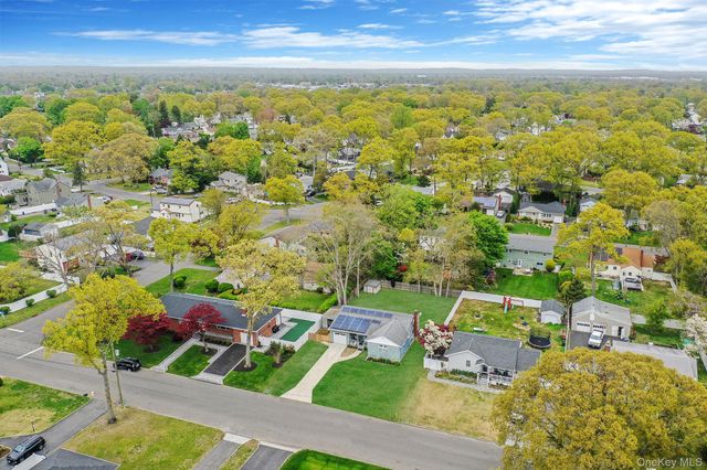 535 Kime Avenue, West Islip, NY 11795