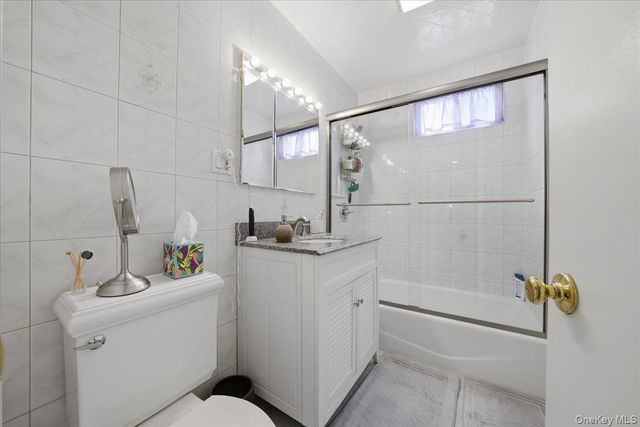 30 Keystone Road, Yonkers, NY 10710