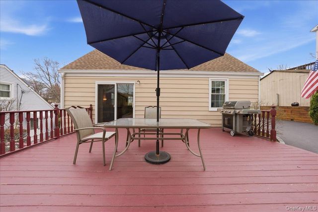 30 Keystone Road, Yonkers, NY 10710