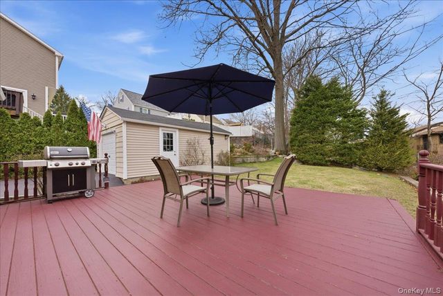 30 Keystone Road, Yonkers, NY 10710