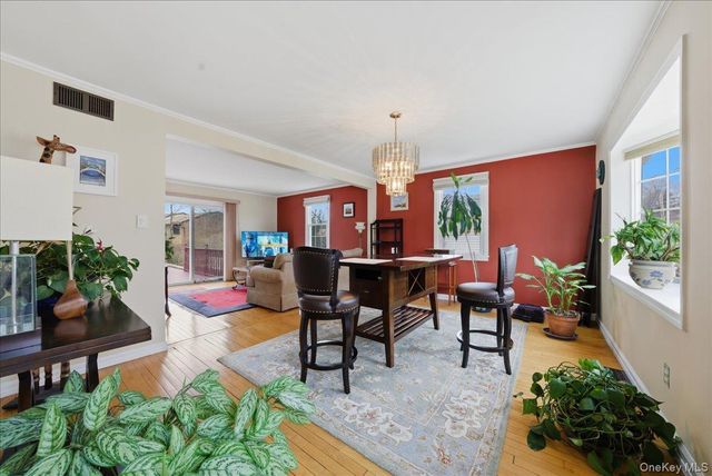 30 Keystone Road, Yonkers, NY 10710