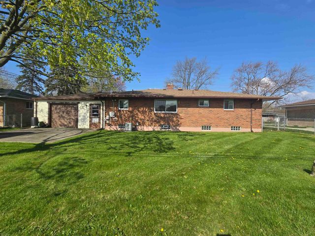 36514 Woodingham Drive, Clinton Twp, MI 48035