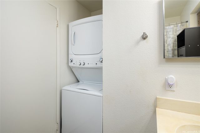 94-201 Lumiaina Place 201, Waipahu, HI 96797