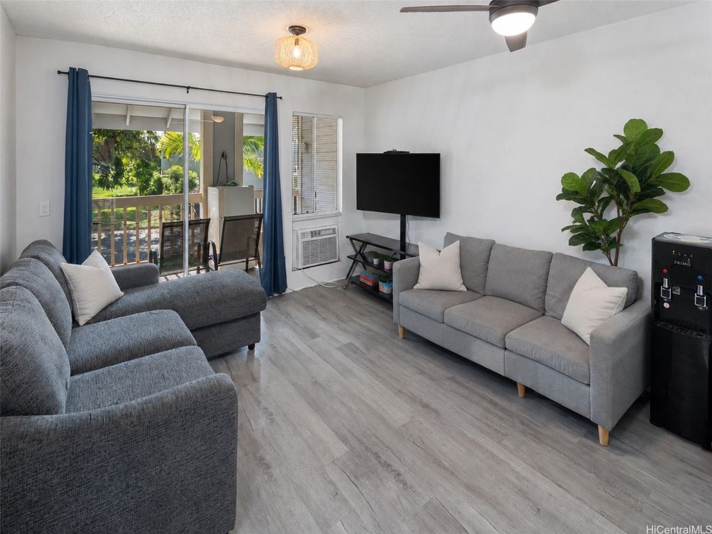 94-201 Lumiaina Place 201, Waipahu, HI 96797