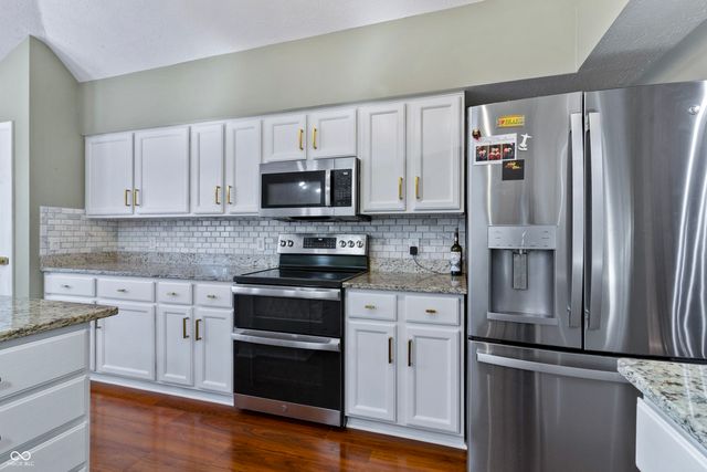 9943 Deering Street, Fishers, IN 46037