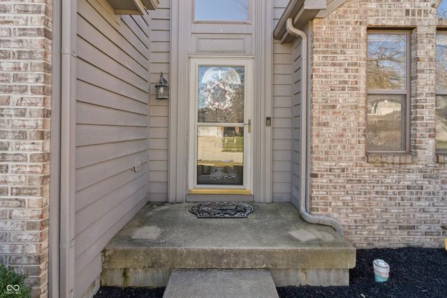 9943 Deering Street, Fishers, IN 46037