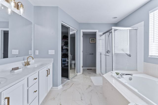 9943 Deering Street, Fishers, IN 46037