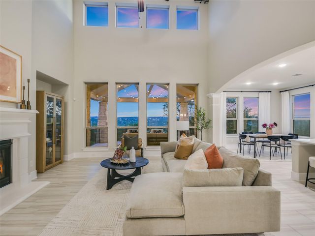 2610 Sunset Vista CIR 16, Spicewood, TX 78669