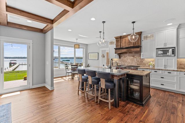 800 County Road I W, Shoreview, MN 55126