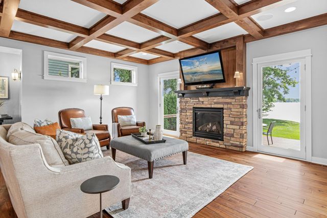 800 County Road I W, Shoreview, MN 55126