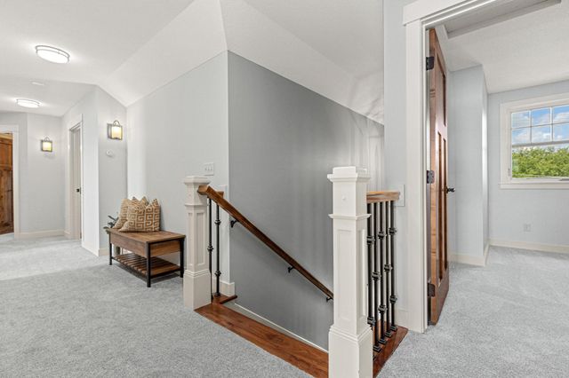 800 County Road I W, Shoreview, MN 55126