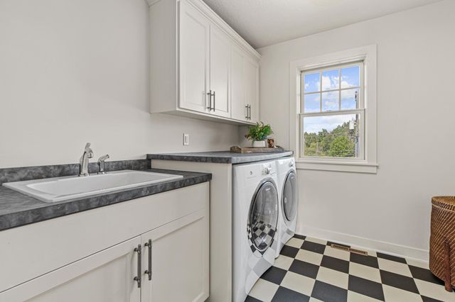 800 County Road I W, Shoreview, MN 55126