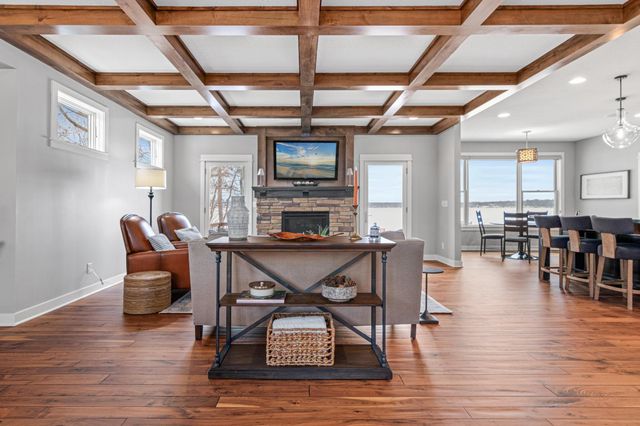 800 County Road I W, Shoreview, MN 55126