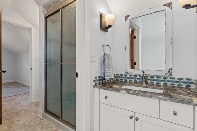 800 County Road I W, Shoreview, MN 55126