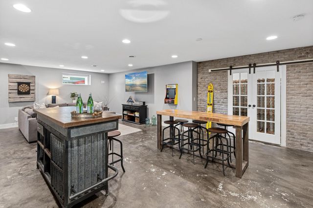 800 County Road I W, Shoreview, MN 55126