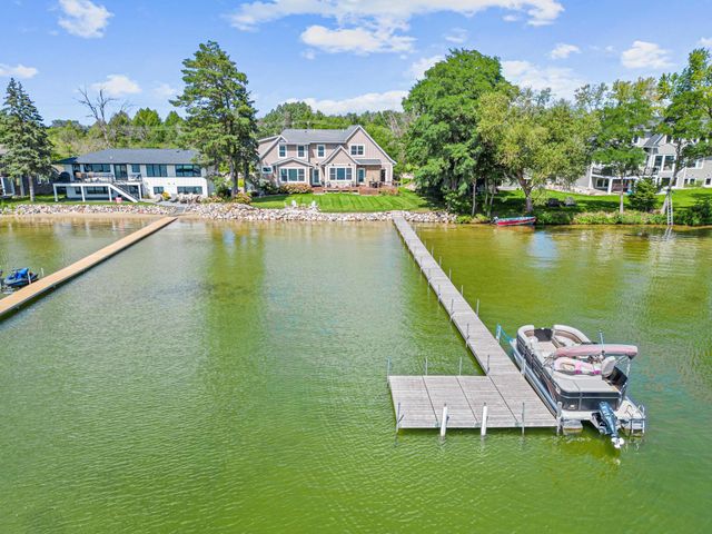 800 County Road I W, Shoreview, MN 55126