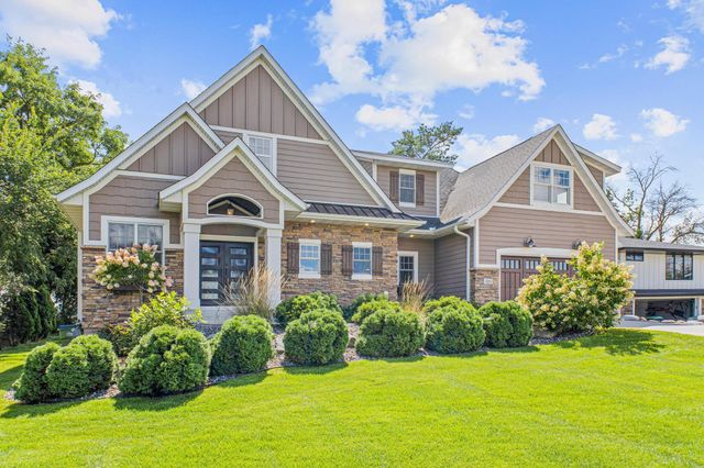 800 County Road I W, Shoreview, MN 55126