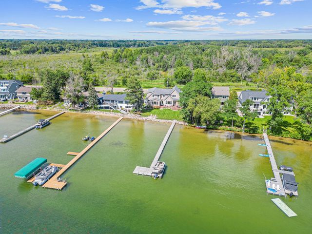 800 County Road I W, Shoreview, MN 55126