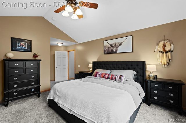 1044 Lincoln Drive, Brighton, MI 48116