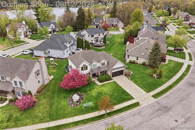 1044 Lincoln Drive, Brighton, MI 48116
