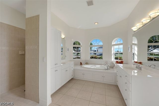 1632 Savona PKWY, Cape Coral, FL 33904