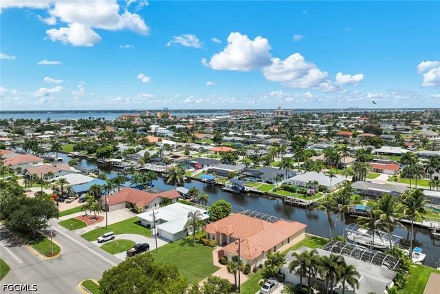 1632 Savona PKWY, Cape Coral, FL 33904