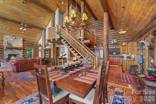 92 Falcons Peak Lane, Whittier, NC 28789