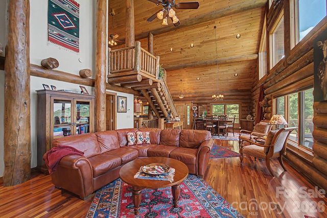 92 Falcons Peak Lane, Whittier, NC 28789