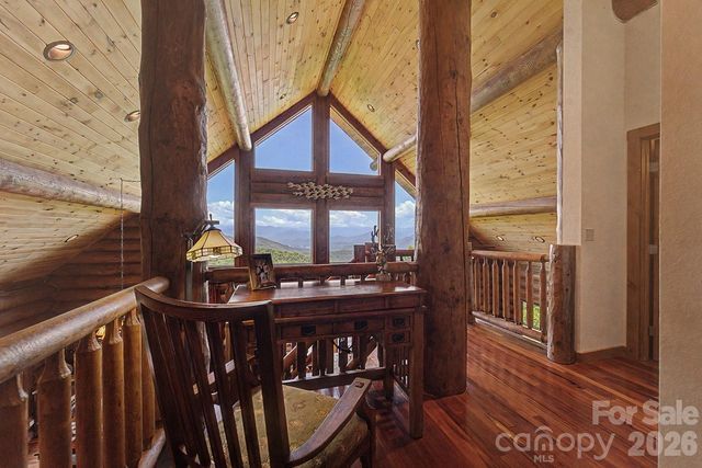 92 Falcons Peak Lane, Whittier, NC 28789