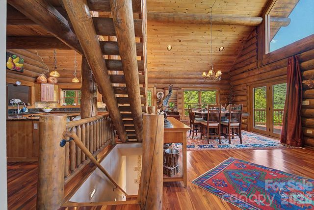 92 Falcons Peak Lane, Whittier, NC 28789