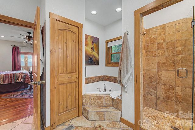 92 Falcons Peak Lane, Whittier, NC 28789