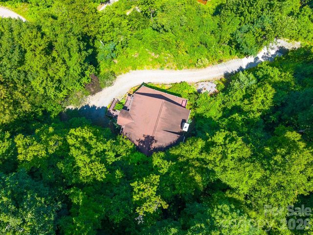 92 Falcons Peak Lane, Whittier, NC 28789