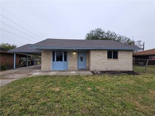 1725 Rockford Dr, Corpus Christi, TX 78416