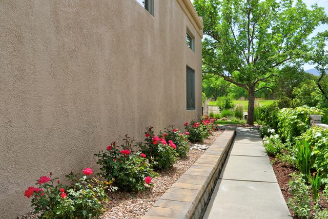 11240 Country Club NE, Albuquerque, NM 87111