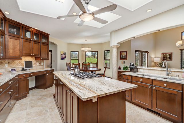 11240 Country Club NE, Albuquerque, NM 87111