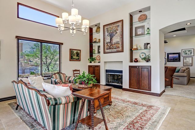 11240 Country Club NE, Albuquerque, NM 87111