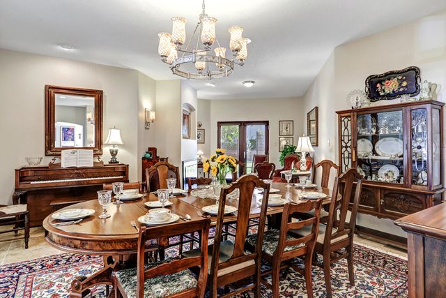 11240 Country Club NE, Albuquerque, NM 87111