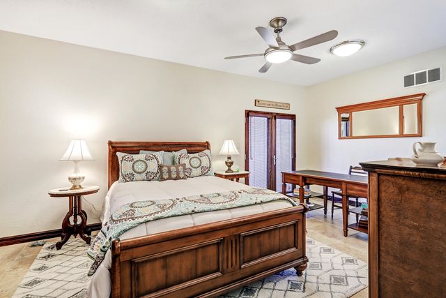 11240 Country Club NE, Albuquerque, NM 87111