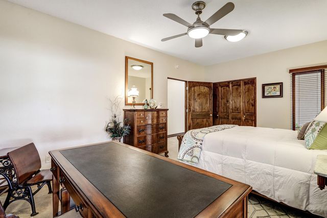 11240 Country Club NE, Albuquerque, NM 87111