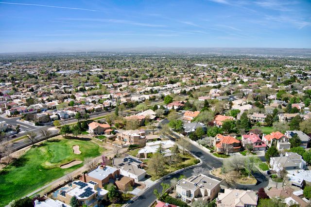 11240 Country Club NE, Albuquerque, NM 87111