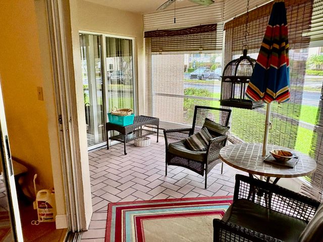 7237 S DEVON Drive 110, Tamarac, FL 33321