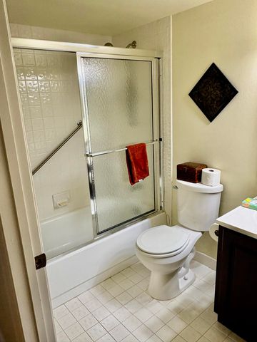 7237 S DEVON Drive 110, Tamarac, FL 33321