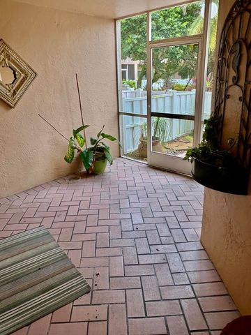 7237 S DEVON Drive 110, Tamarac, FL 33321