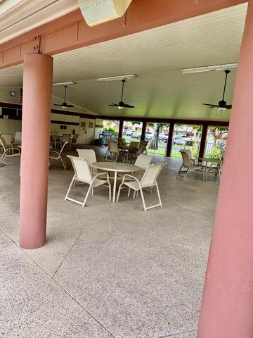 7237 S DEVON Drive 110, Tamarac, FL 33321