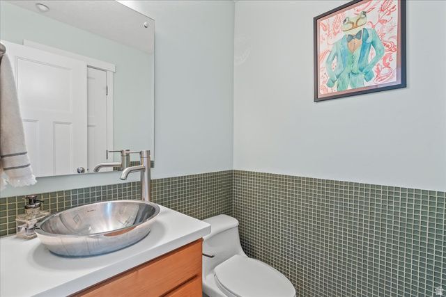 11308 S SPRING BLUFF LN, South Jordan, UT 84095